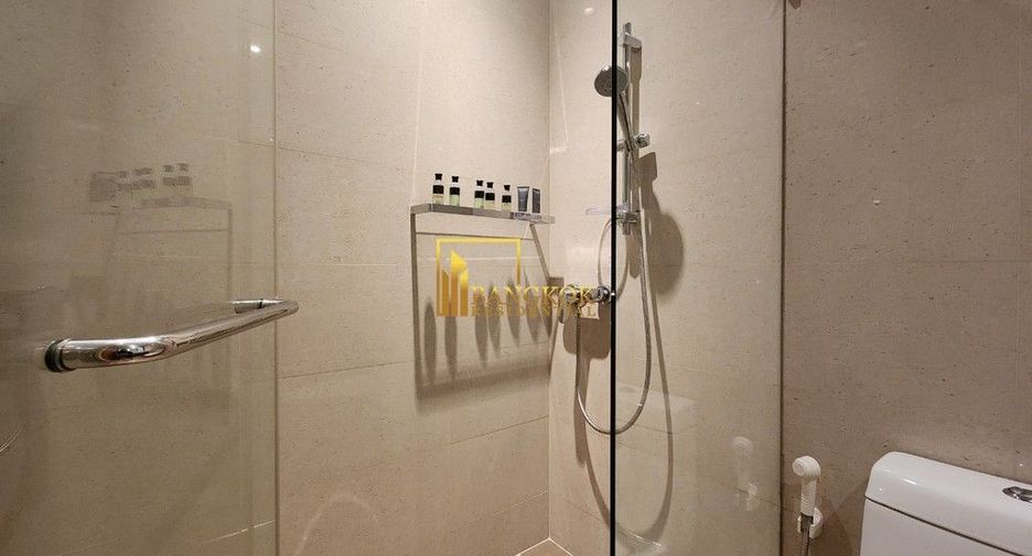 For rent 3 bedrooms condo in Yan Nawa, Bangkok