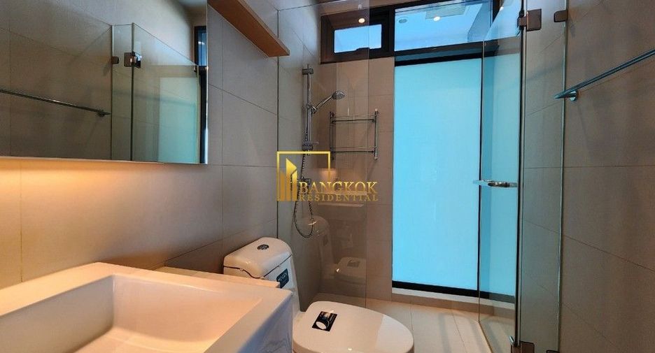 For rent 3 bedrooms condo in Yan Nawa, Bangkok