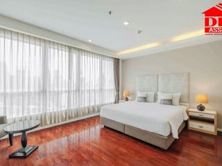 For rent 2 bed serviced apartment in Khlong Toei, Bangkok