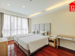 For rent 2 bed serviced apartment in Khlong Toei, Bangkok