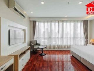 For rent 2 bed serviced apartment in Khlong Toei, Bangkok
