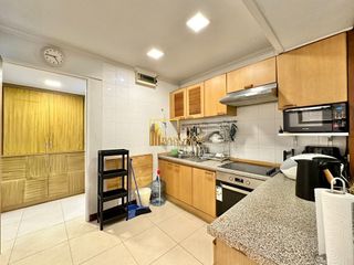 For rent 3 bedrooms condo in Sathon, Bangkok