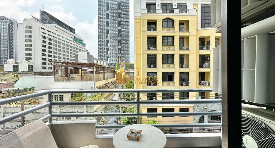 À louer 3 chambres condo à Sathon, Bangkok