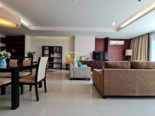 For rent 3 bedrooms serviced apartment in Watthana, Bangkok