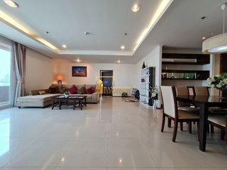 For rent 3 bedrooms serviced apartment in Watthana, Bangkok