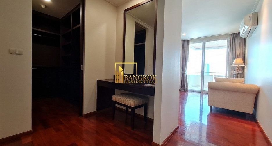 ให้เช่า 3 ห้องนอน เซอร์วิสอพาร์ตเมนต์ ใน วัฒนา, กรุงเทพฯ