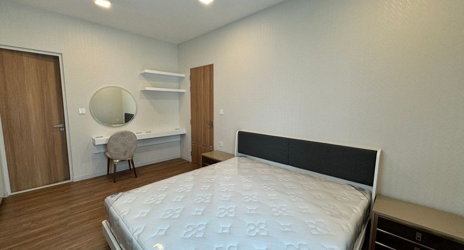 For rent 4 bedrooms house in Lat Krabang, Bangkok