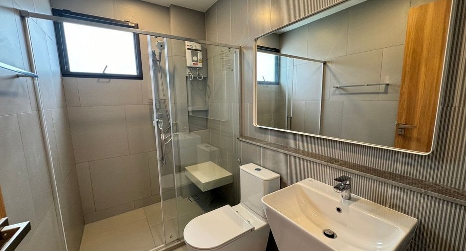 For rent 4 bedrooms house in Lat Krabang, Bangkok