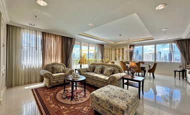 For rent 4 bedrooms condo in Watthana, Bangkok