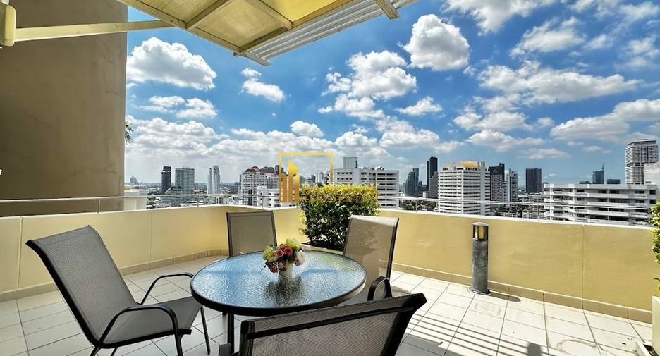 For rent 4 bedrooms condo in Watthana, Bangkok