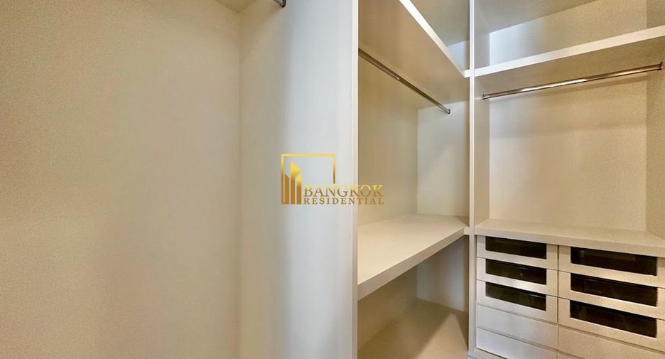 For rent 4 bedrooms condo in Watthana, Bangkok