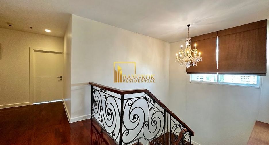 For rent 4 bedrooms condo in Watthana, Bangkok