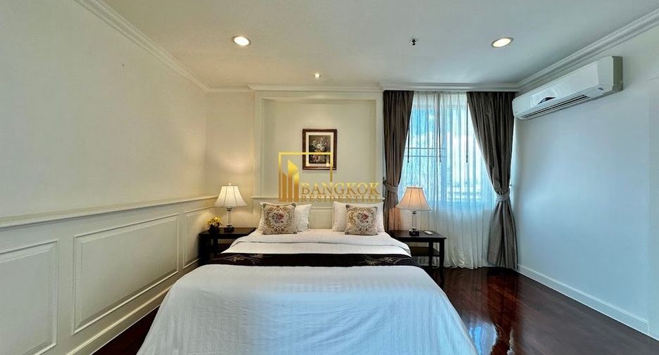 For rent 4 bedrooms condo in Watthana, Bangkok