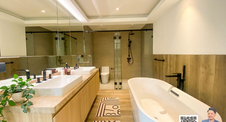Reihenhaus zur Miete und zum Kauf mit 4 Zimmer in Watthana, Bangkok