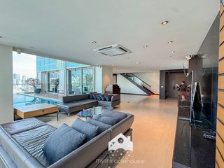 For rent 4 Beds condo in Khlong Toei, Bangkok