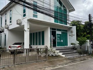 For rent 6 Beds office in Mueang Chiang Mai, Chiang Mai