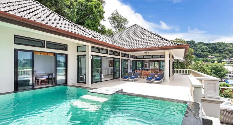 For rent 4 bedrooms villa in Mueang Phuket, Phuket