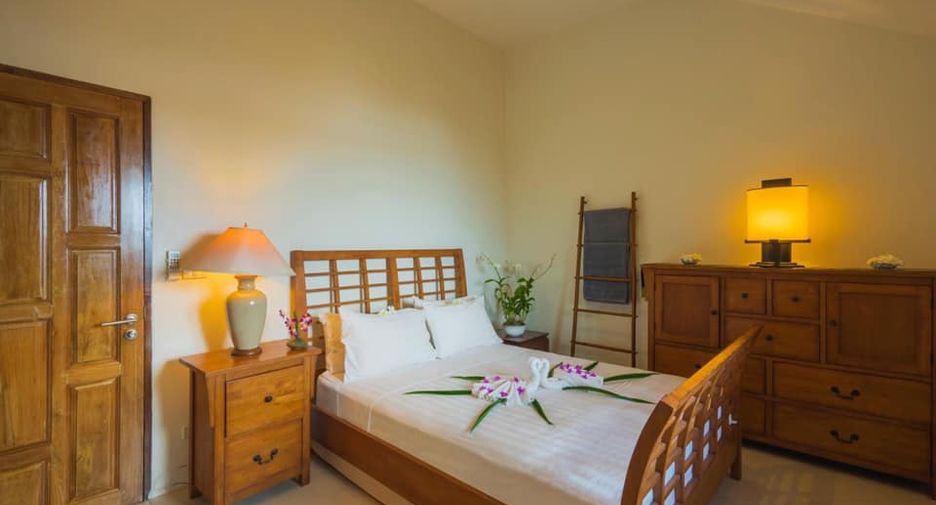 Villa en alquiler de 6 habitaciones en Mueang Phuket, Phuket