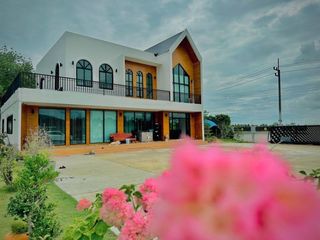 For sale 3 Beds office in Si Racha, Chonburi