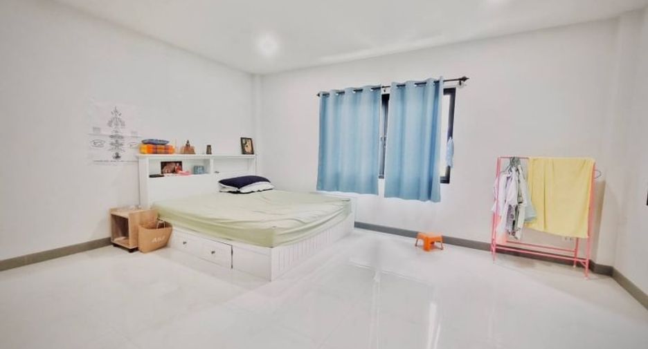 出售 3 卧室 办公室 在 Si Racha, Chon Buri