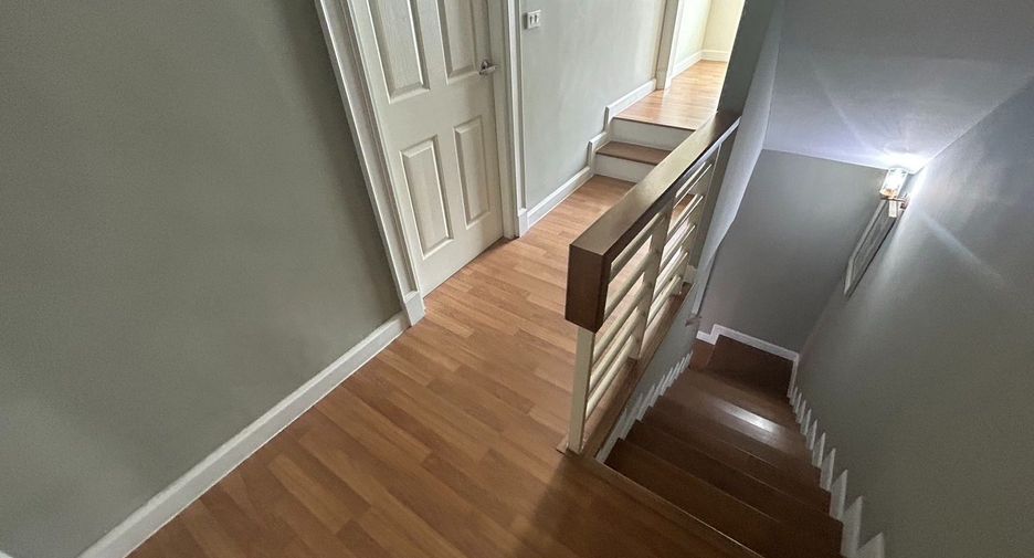 For sale 4 Beds townhouse in Mueang Nonthaburi, Nonthaburi