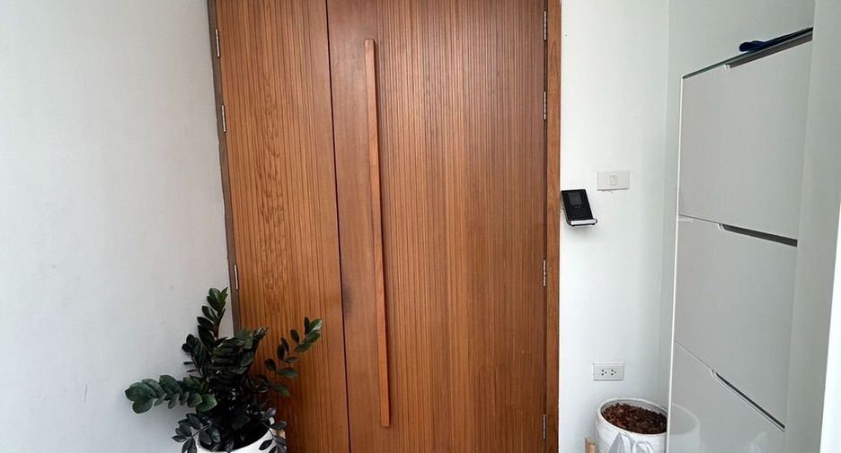 For sale 4 Beds townhouse in Mueang Nonthaburi, Nonthaburi