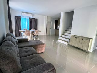 出租 3 卧室 独立屋 在 Bang Phli, Samut Prakan