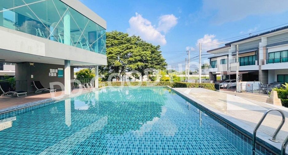 For sale 4 bedrooms townhouse in Mueang Pathum Thani, Pathum Thani