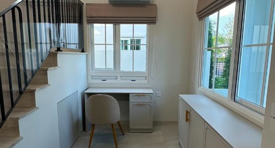 出租 4 卧室 独立屋 在 Bang Phli, Samut Prakan