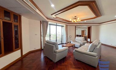 For rent 4 Beds condo in Khlong Toei, Bangkok