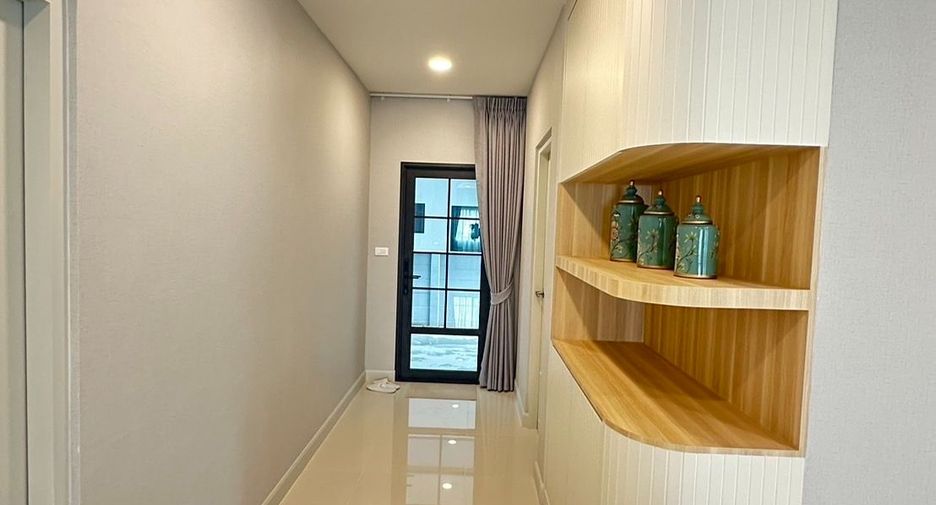 À louer 4 chambres maison à Bang Phli, Samut Prakan