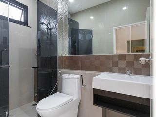 For sale 5 bed house in Mueang Ubon Ratchathani, Ubon Ratchathani