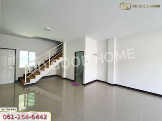 For sale 3 bed retail Space in Mueang Lampang, Lampang