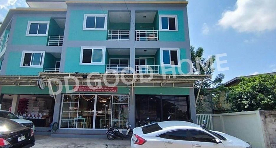 For sale 3 bedrooms retail Space in Mueang Lampang, Lampang
