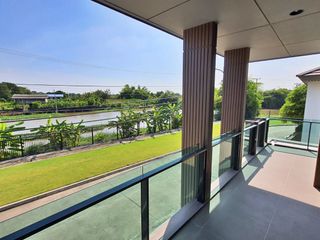 For sale 5 bed house in Bang Sao Thong, Samut Prakan