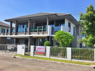 For sale 5 bed house in Bang Sao Thong, Samut Prakan