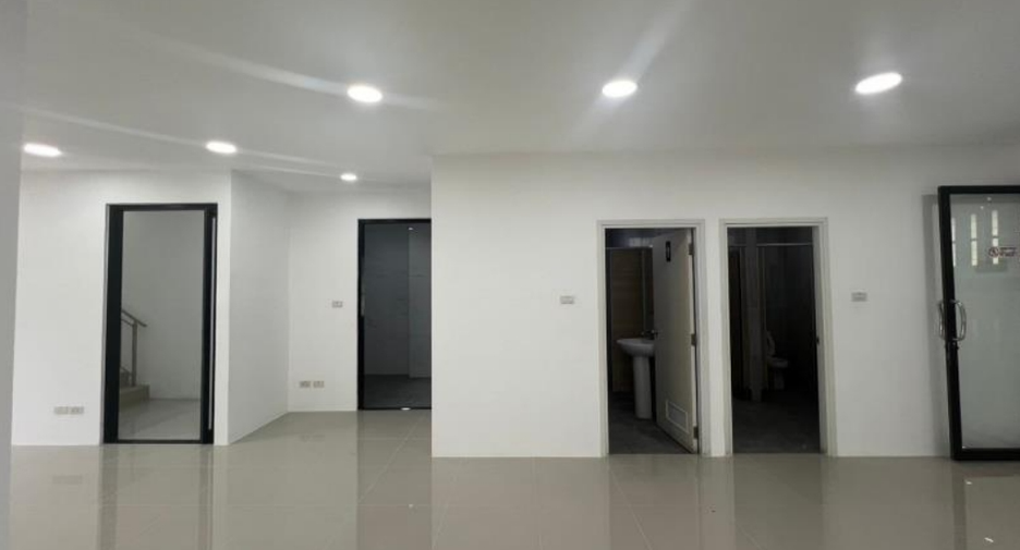 For rent warehouse in Bang Phli, Samut Prakan