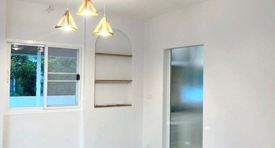 For sale 4 bedrooms house in Doi Saket, Chiang Mai