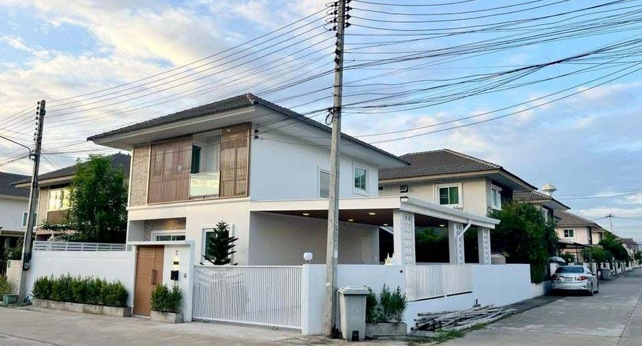 For sale 4 bedrooms house in Doi Saket, Chiang Mai