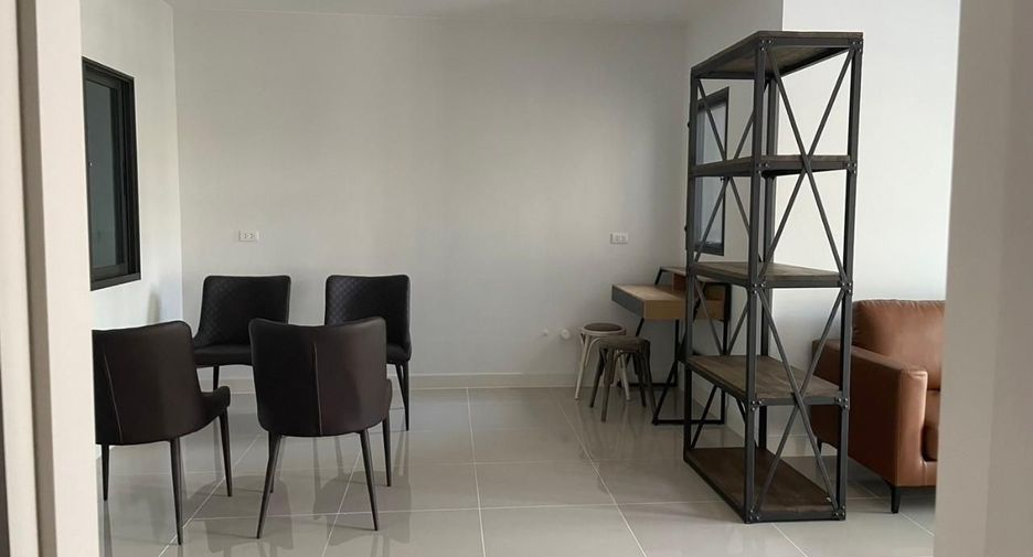 For rent 3 bedrooms townhouse in Bang Phli, Samut Prakan