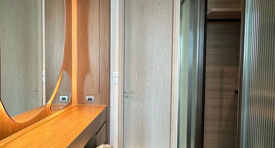 Wohnung zur Miete mit 1 Zimmer in Pathum Wan, Bangkok