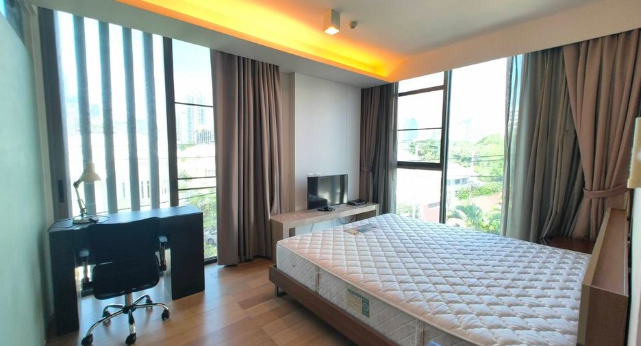 For sale 2 bedrooms condo in Watthana, Bangkok