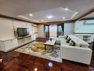 À louer 3 chambres appartement à Khlong Toei, Bangkok