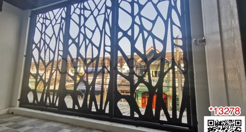 For sale 2 bedrooms townhouse in Bang Bon, Bangkok