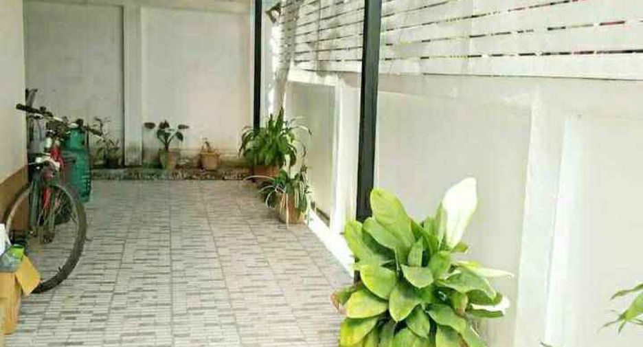 For rent 3 bedrooms house in Lat Krabang, Bangkok