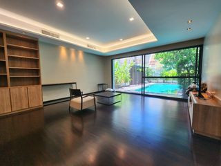 Apartment zur Miete mit 2 Zimmer in Pathum Wan, Bangkok