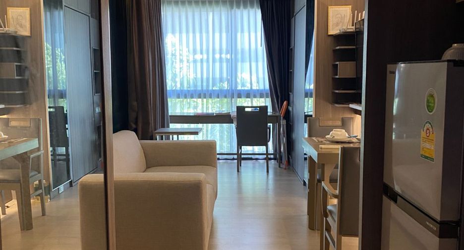 For sale 1 bed condo in Khlong Toei, Bangkok