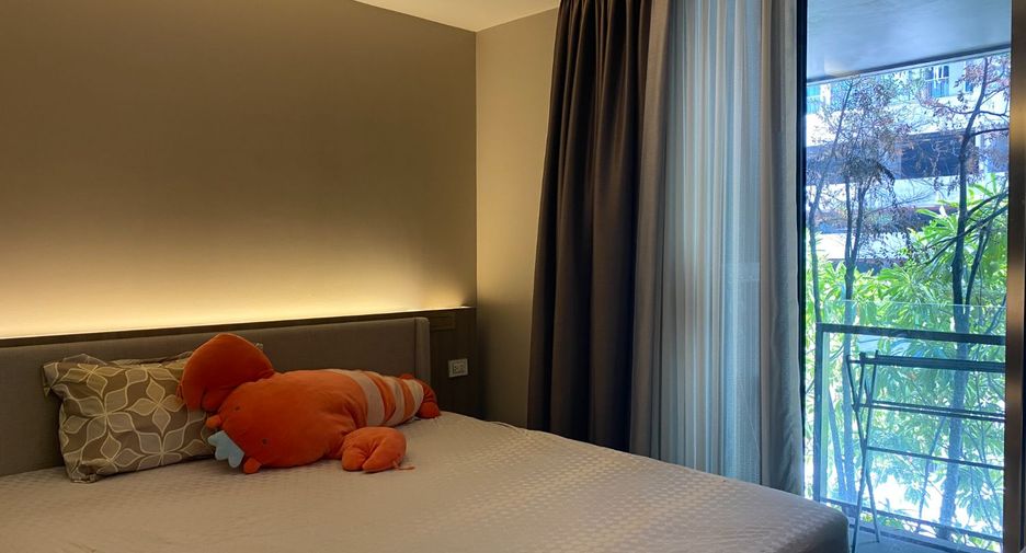 For sale 1 bed condo in Khlong Toei, Bangkok