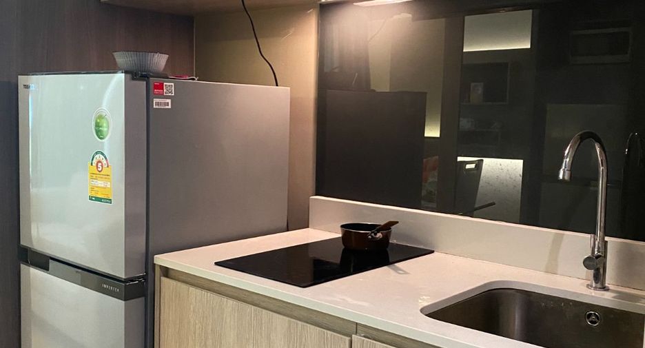 For sale 1 bed condo in Khlong Toei, Bangkok