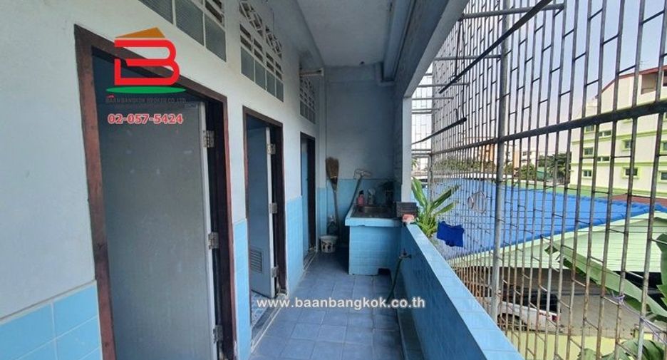 For sale 39 bedrooms retail Space in Bangkok Noi, Bangkok
